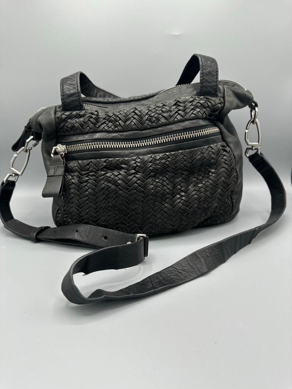 ✨ Liebeskind Berlin Black Woven Leather Crossbody Satchel (14”x10”) ✨